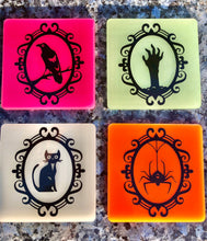 Load image into Gallery viewer, Eerie Frame